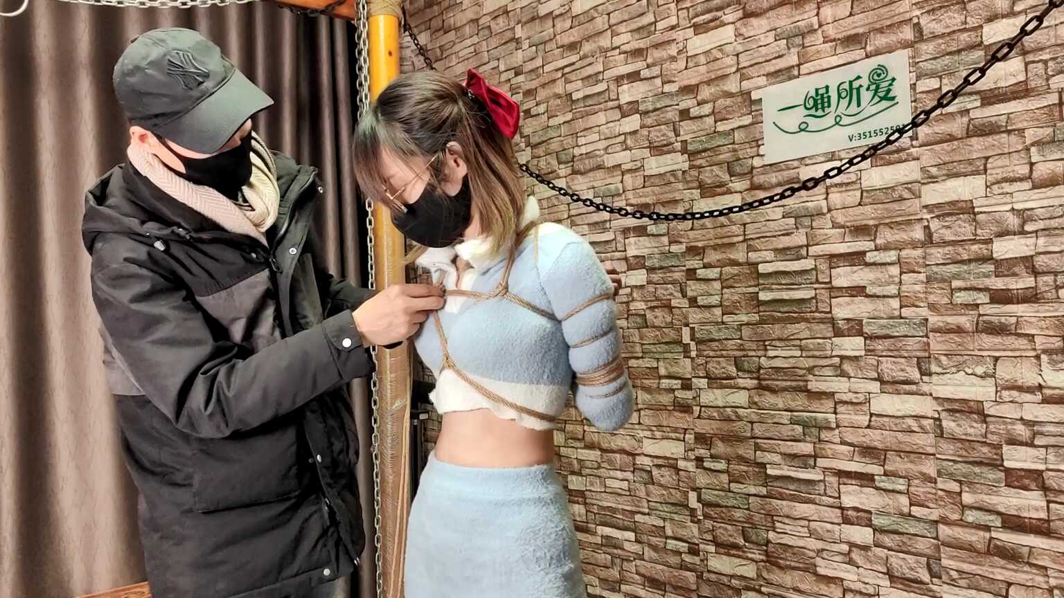 天逸影画，你为什么要跪着？