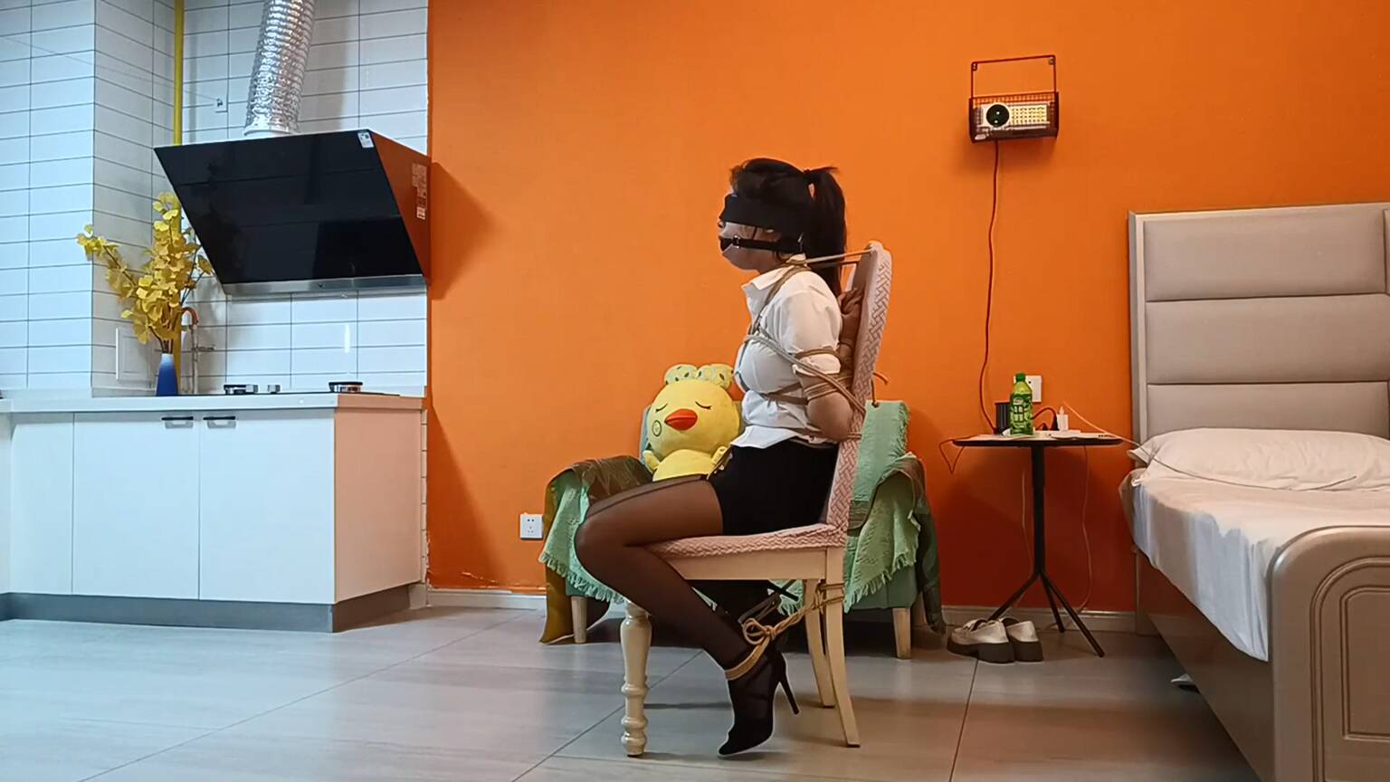 灰鸟原创，头发扎起来比较好看！