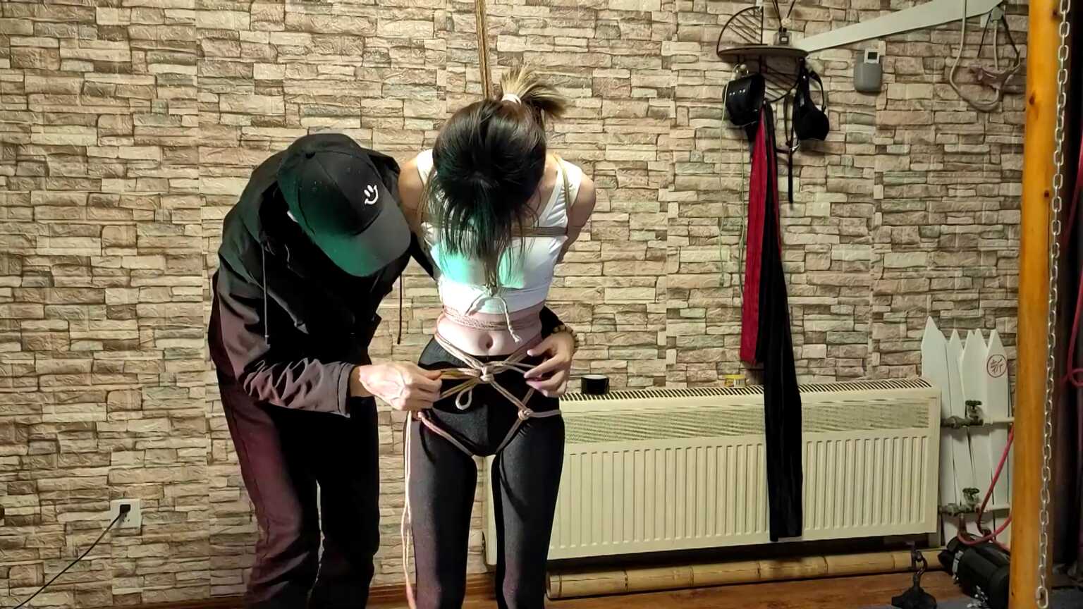 天逸影画，你在玩空中飞人？