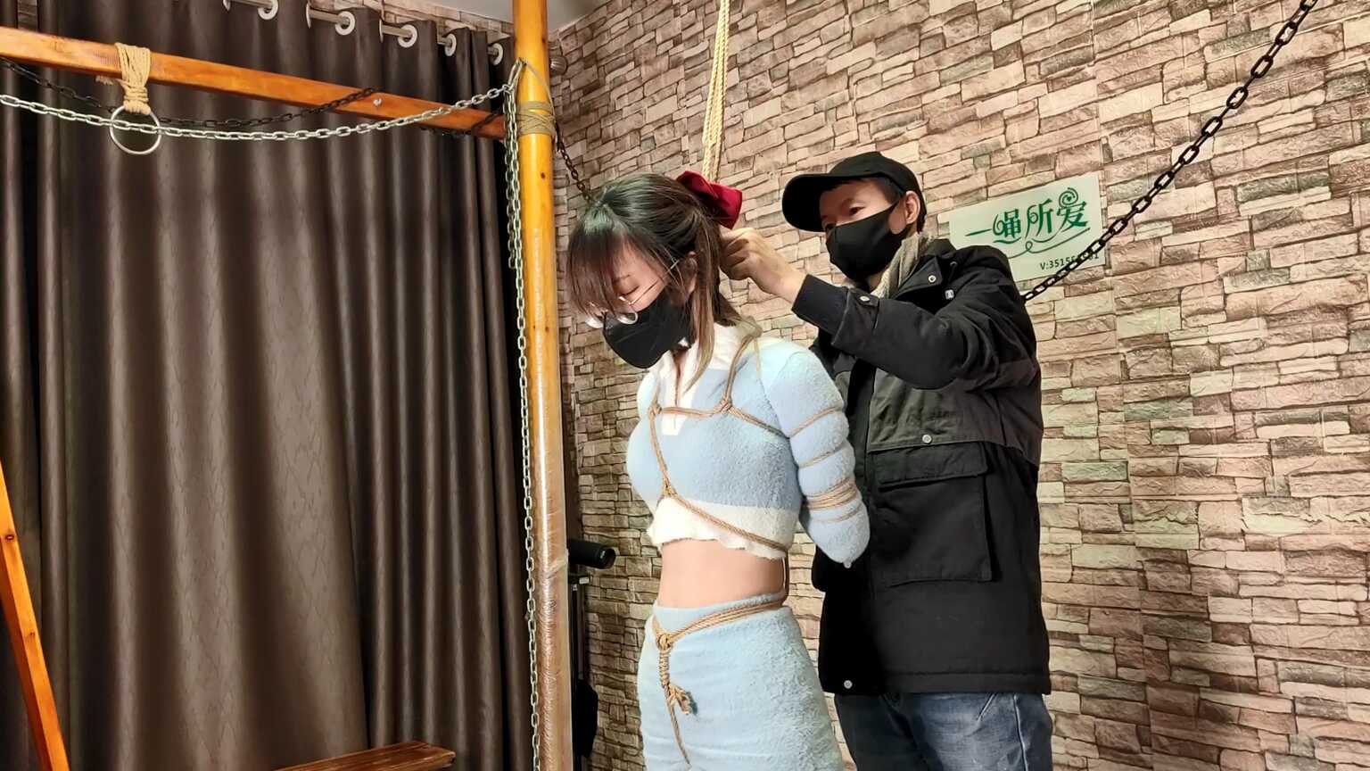 天逸影画，你为什么要跪着？