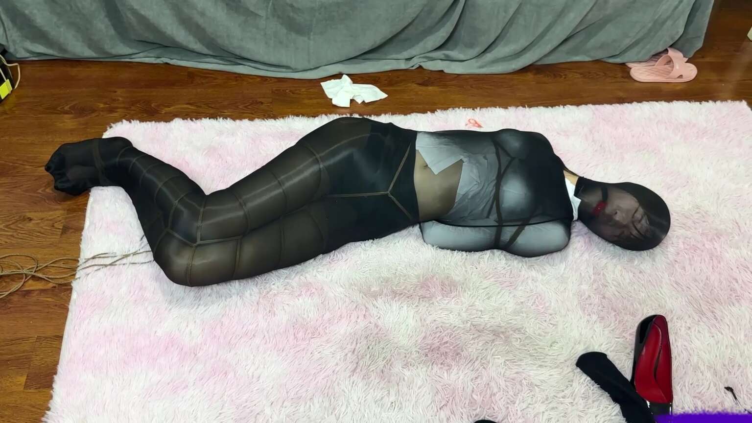 1018原创，白衬衣配黑袜子很好看！