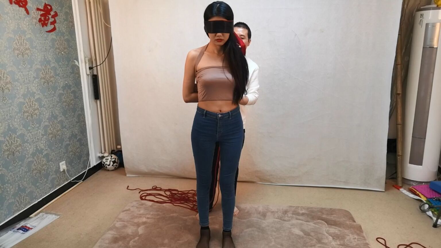 随心原创工作室，蓝色牛仔裤太好看了！