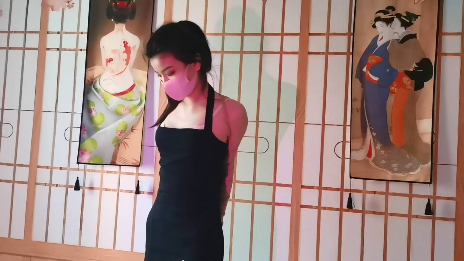 新月原创，你的个子好高呀！