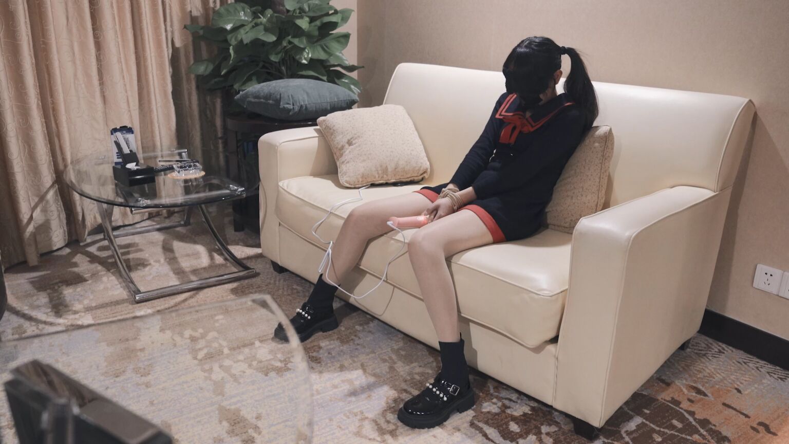 蔚蓝艺束，这个马尾辫太可爱了！