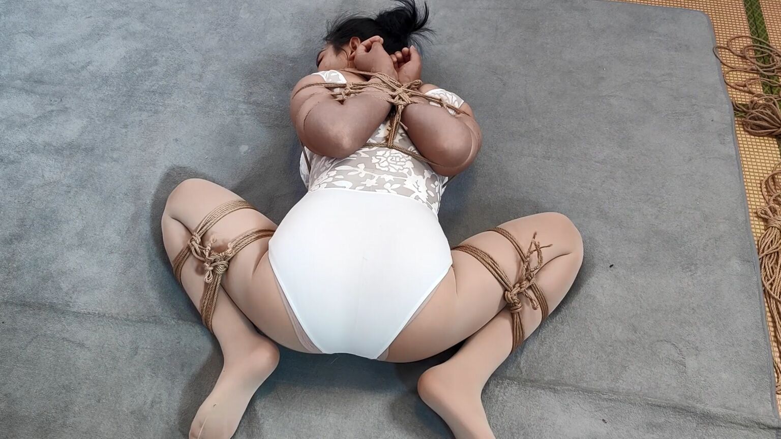 逍遥原创，白色裙子好看不？