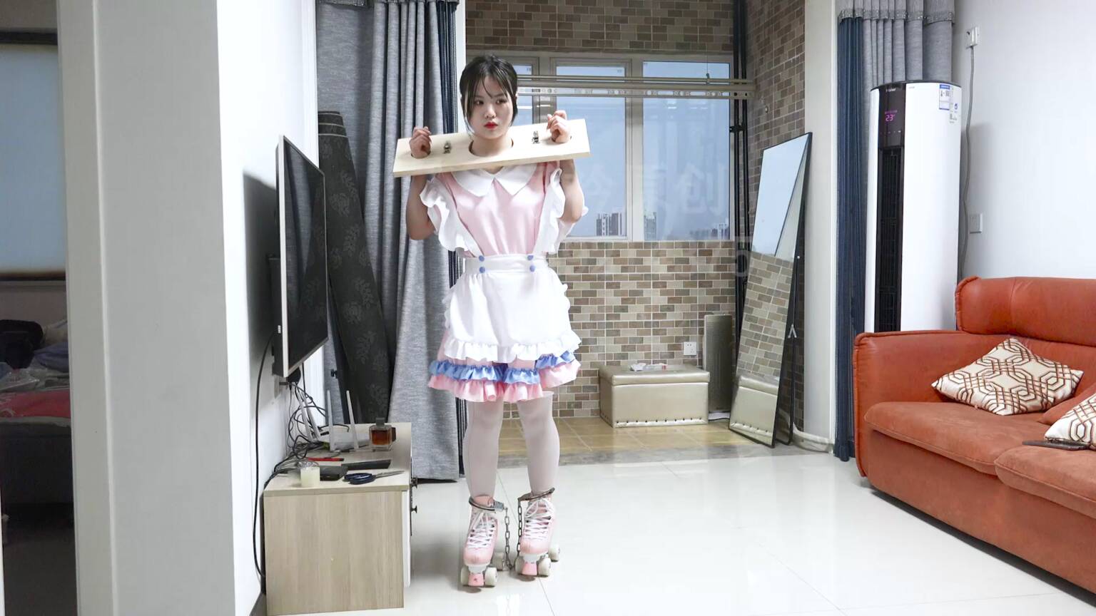 子衿原创，你是在玩滑轮吗？