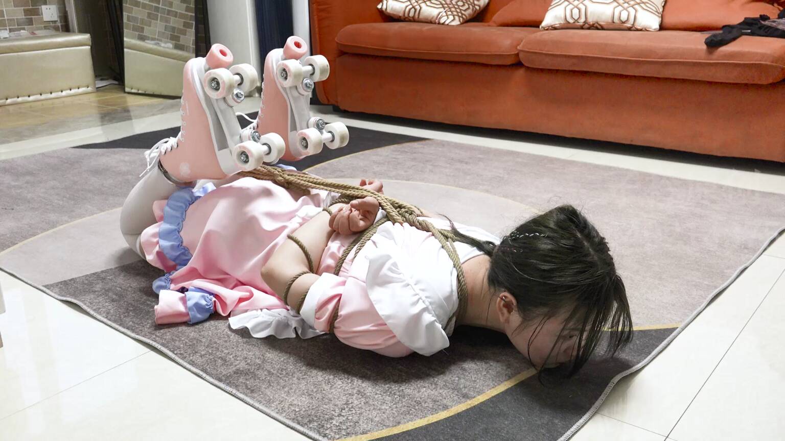 子衿原创，你是在玩滑轮吗？