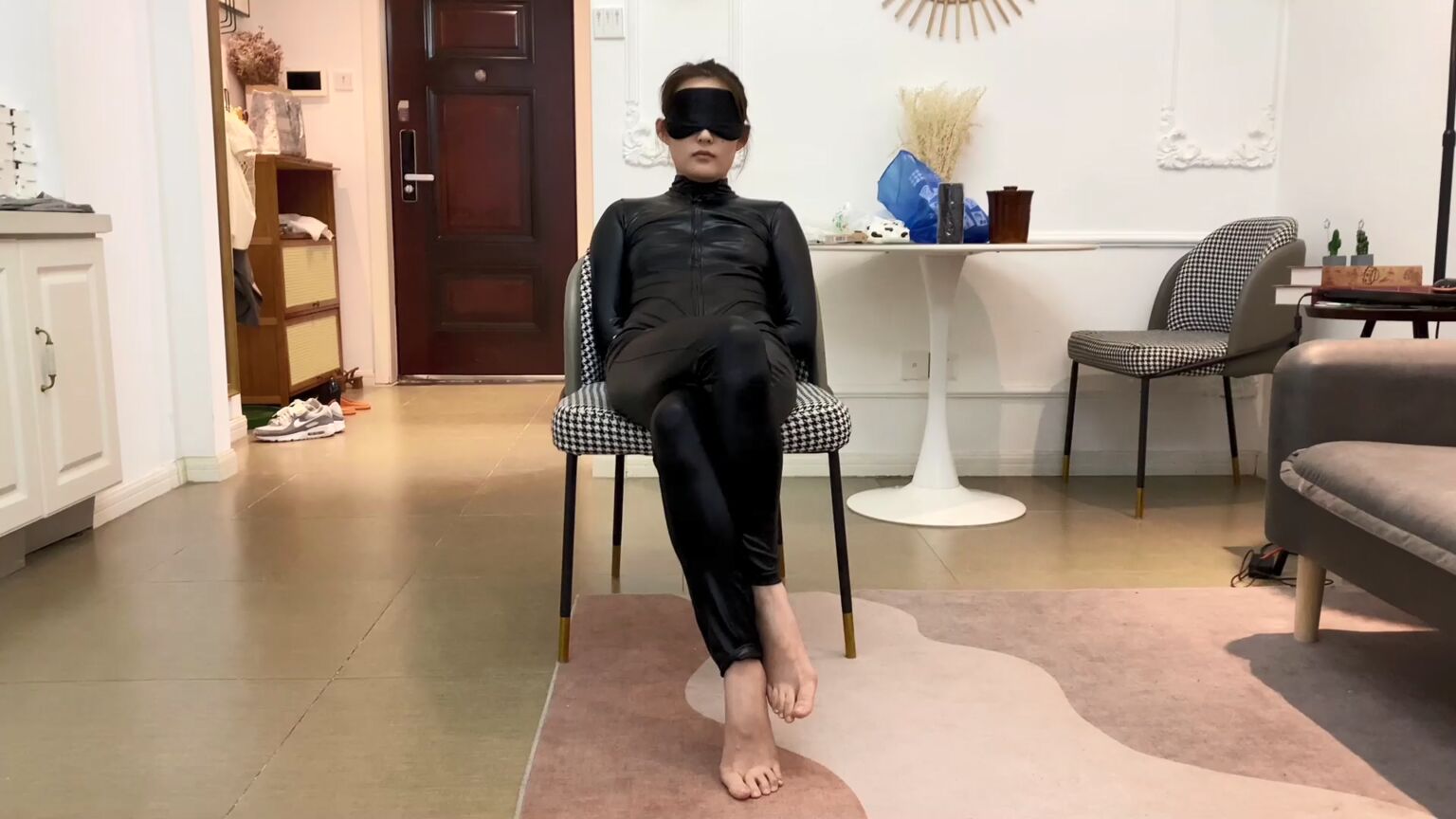 鹿角与猫爪，这个演员很敬业！