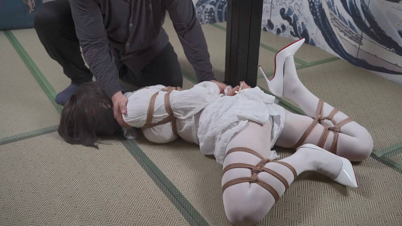 象人原创，白色裙子好看！