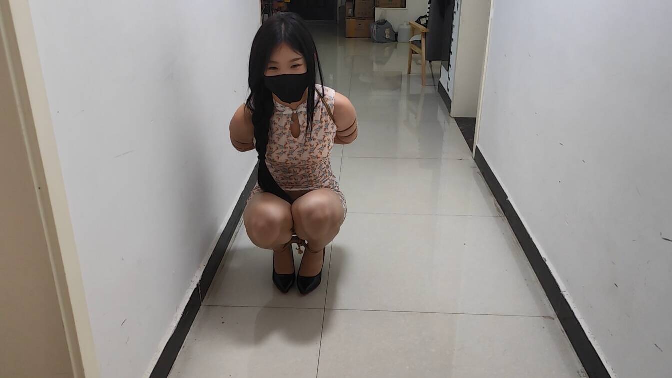 随心原创工作室，白色裙子不错！