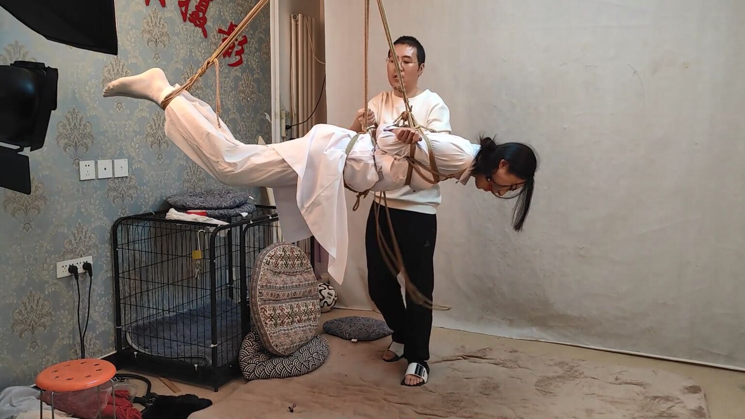 束缘阁，你是医院的护士吗？