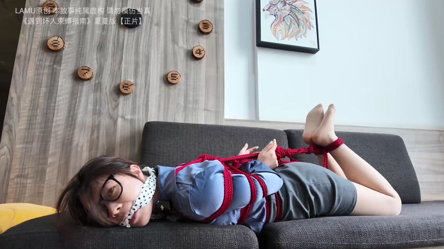 半岛束艺台，你的衣服真漂亮！