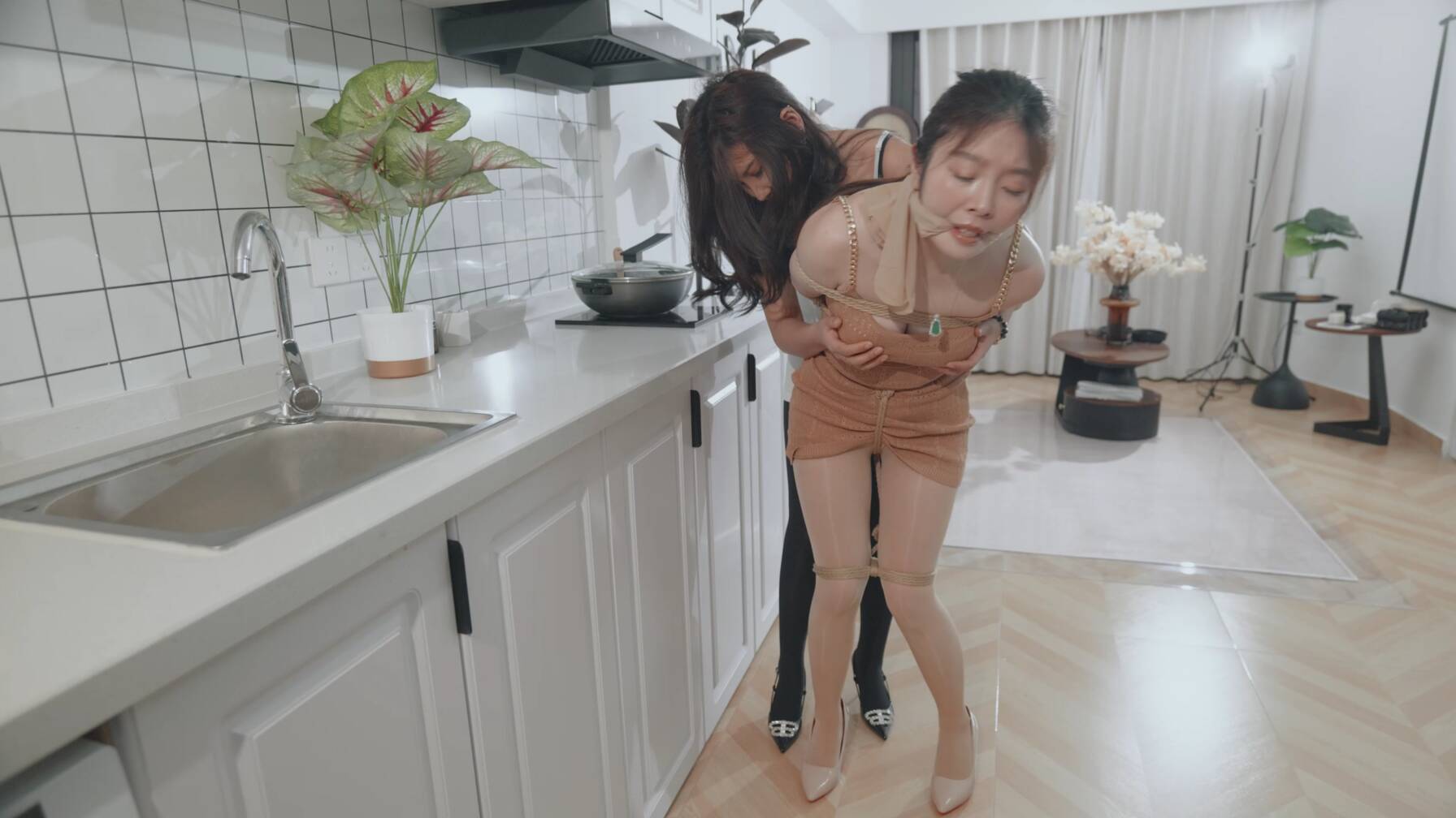 红鲤鱼原创，你们两个很好玩！