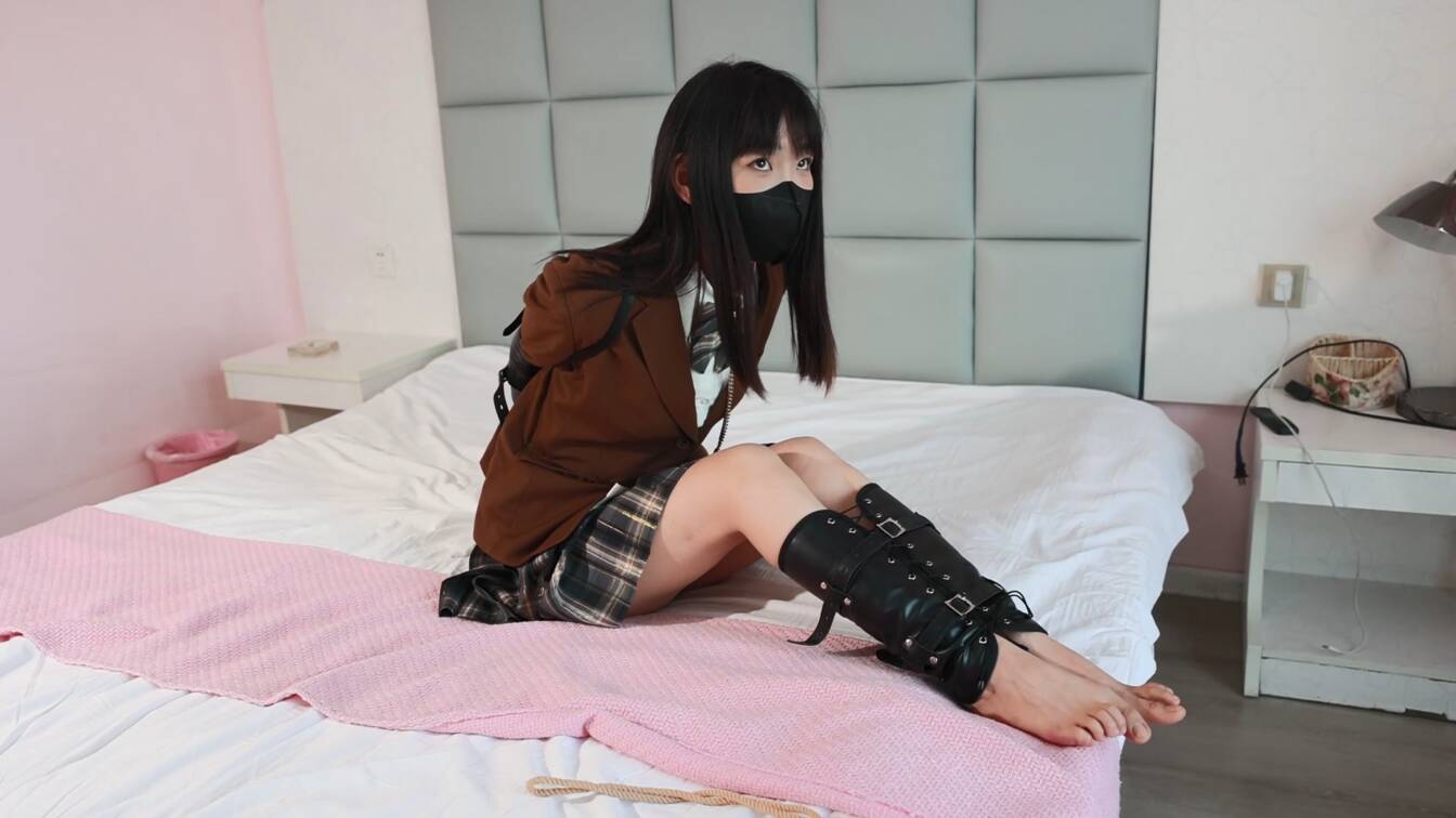 半岛束艺台，你的衣服很漂亮！