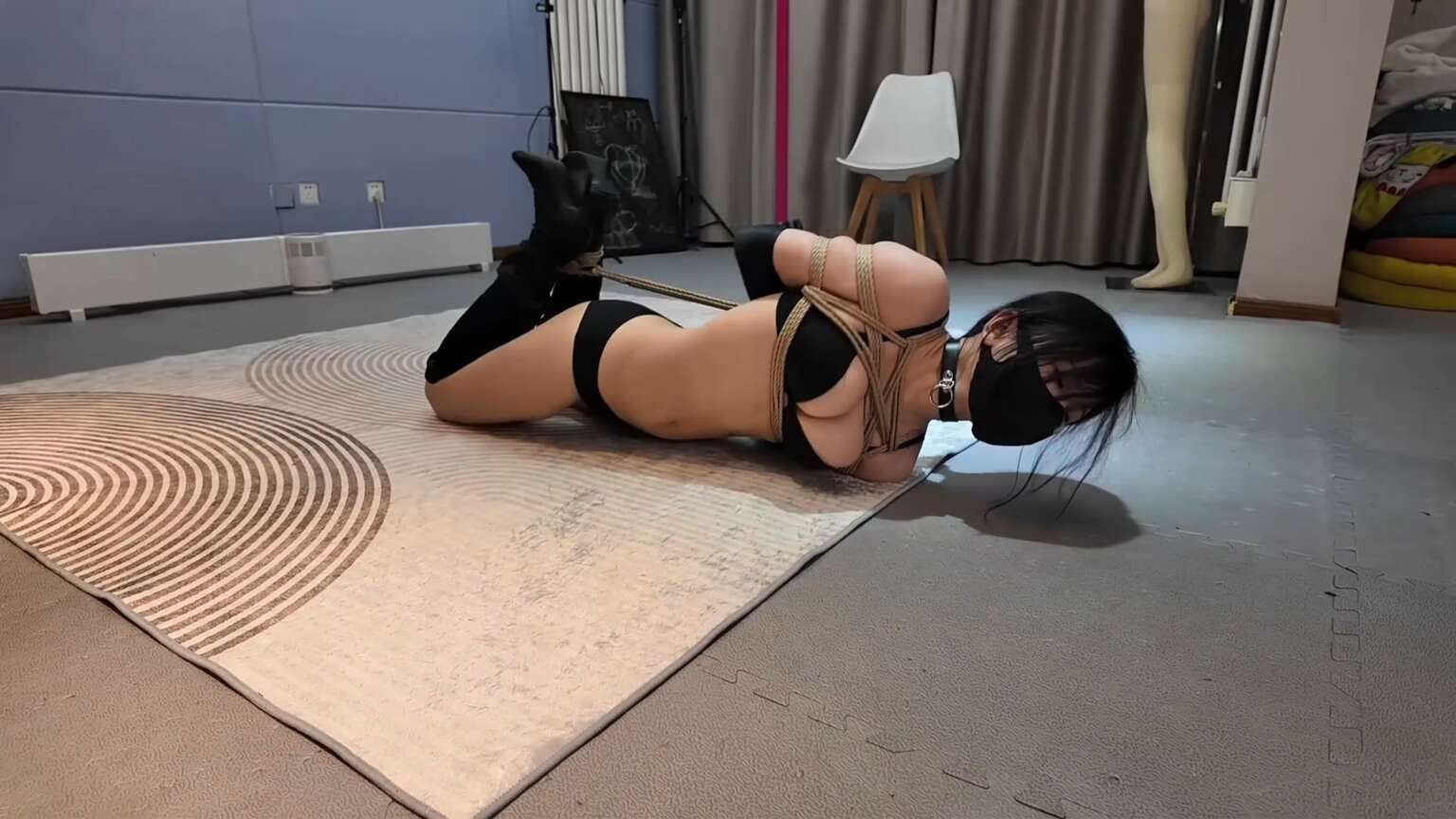 一绳所爱，你的靴子很好看！