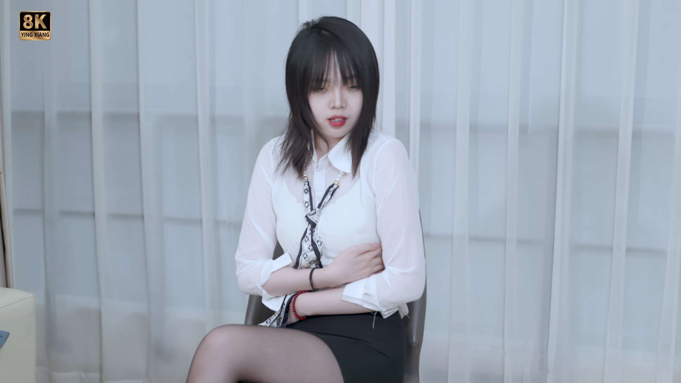 红鲤鱼原创，白色的衣服很不错！