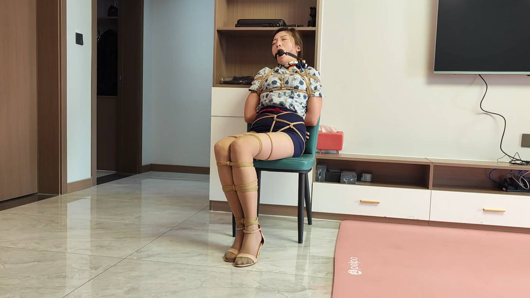 随心原创，黑色裙子好看吗？