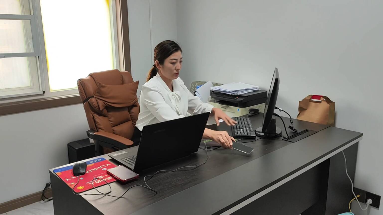 新月原创，你的演技很不错！