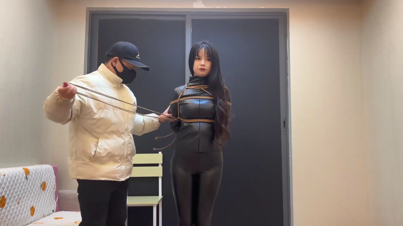 素人原创，黑色皮衣非常不错！