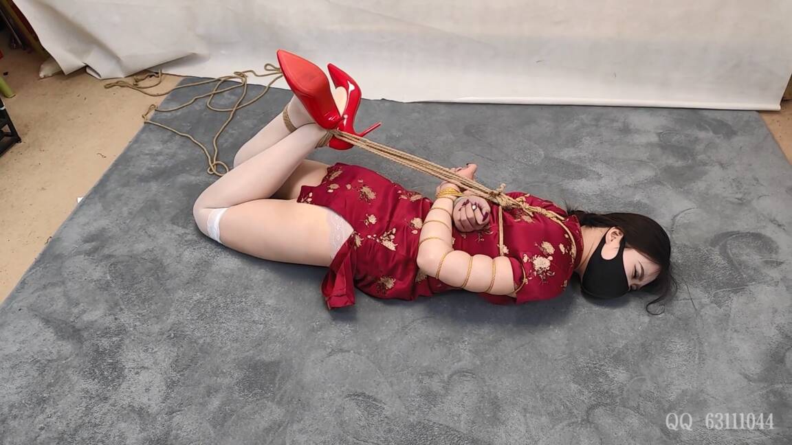 手指间的旋律，红色裙子好看吗？