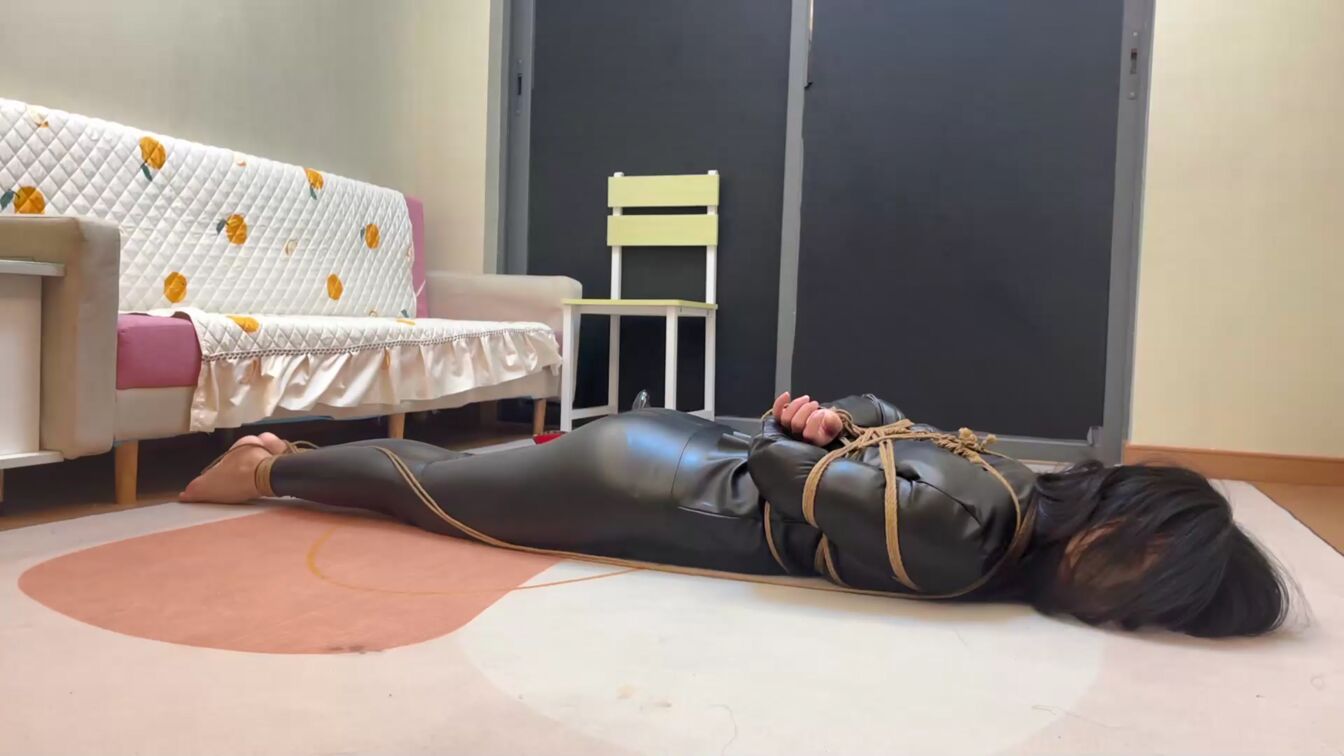 素人原创，黑色皮衣非常不错！